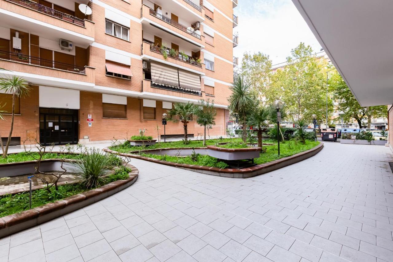 Vatican Andrea'S Apartment Rome Exterior photo